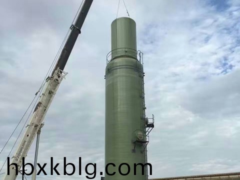 玻瓈鋼脫硫墖(ta)施工(gong)中